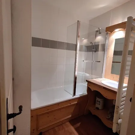 Hameau 8 203 & Piscine Studio 4 Pers
