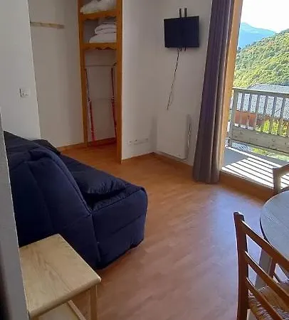 Hameau 8 203 & Piscine Studio 4 Pers 아파트