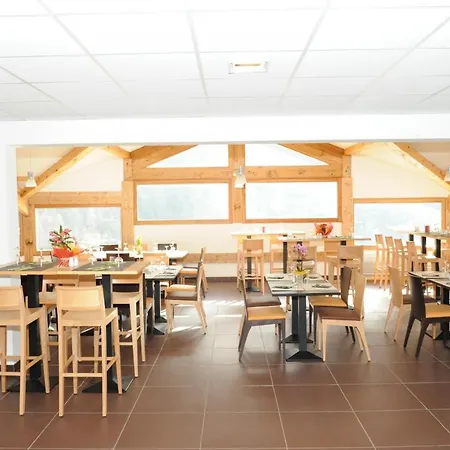 Hameau 8 203 & Piscine Studio 4 Pers